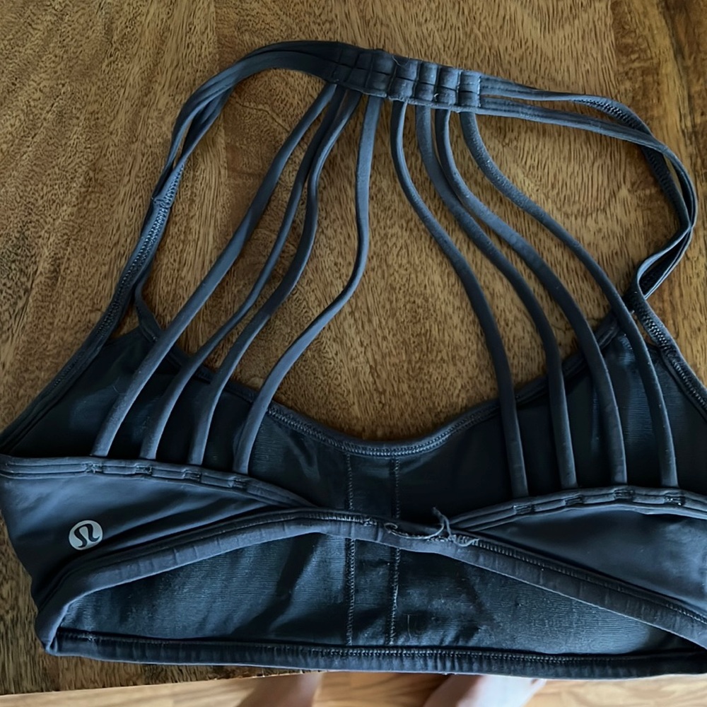 Strappy sports bra Lululemon
